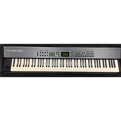 Roland RD 700 Portable Keyboard