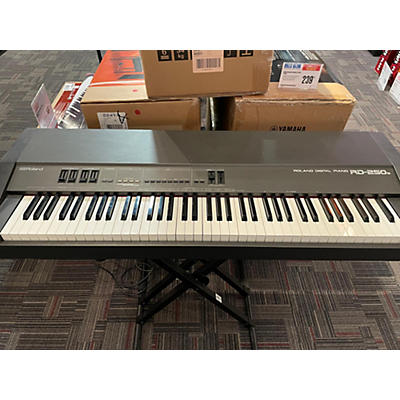 Roland RD250S Stage Piano