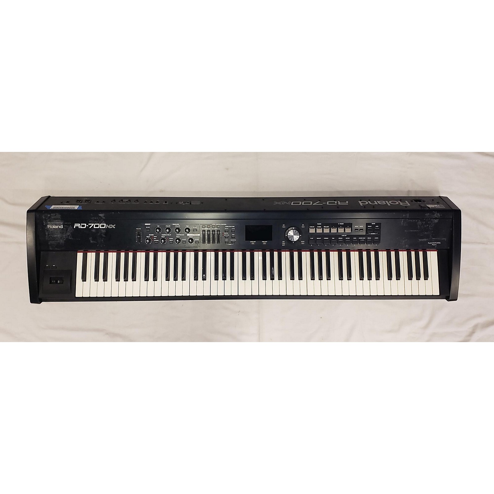 Used Roland RD700NX 88 Key Stage Piano Musician's Friend