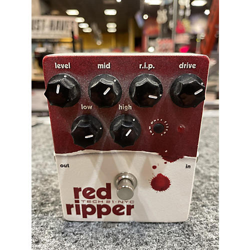 Tech 21 RED RIPPER Bass Effect Pedal