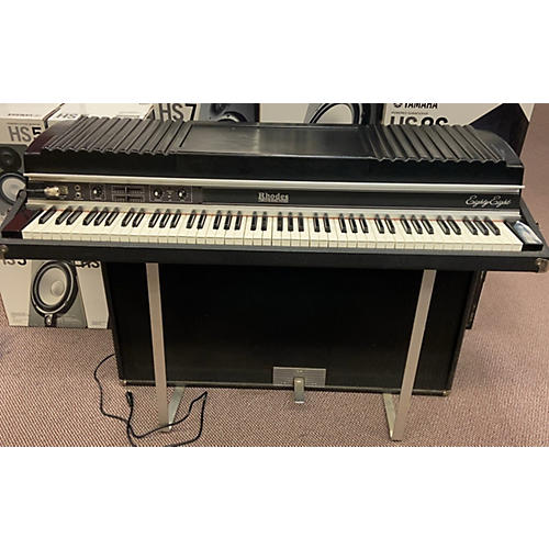 Fender RHODES FR 7710 Acoustic Piano