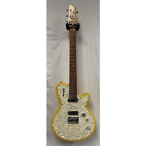 Godin Radiator Solid Body Electric Guitar Pearl White