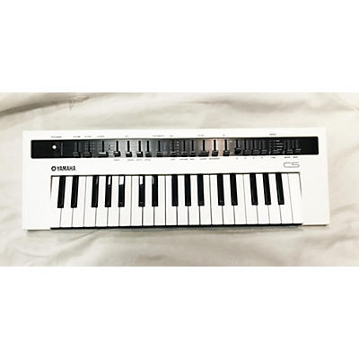 Yamaha Reface CS Synthesizer