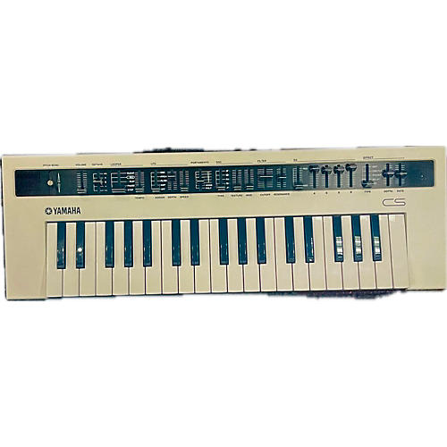 Yamaha Reface CS Synthesizer