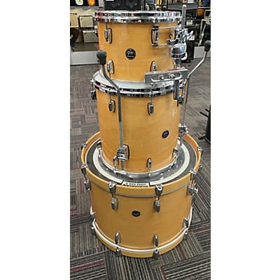 Gretsch Drums Renown Rock Drum Kit