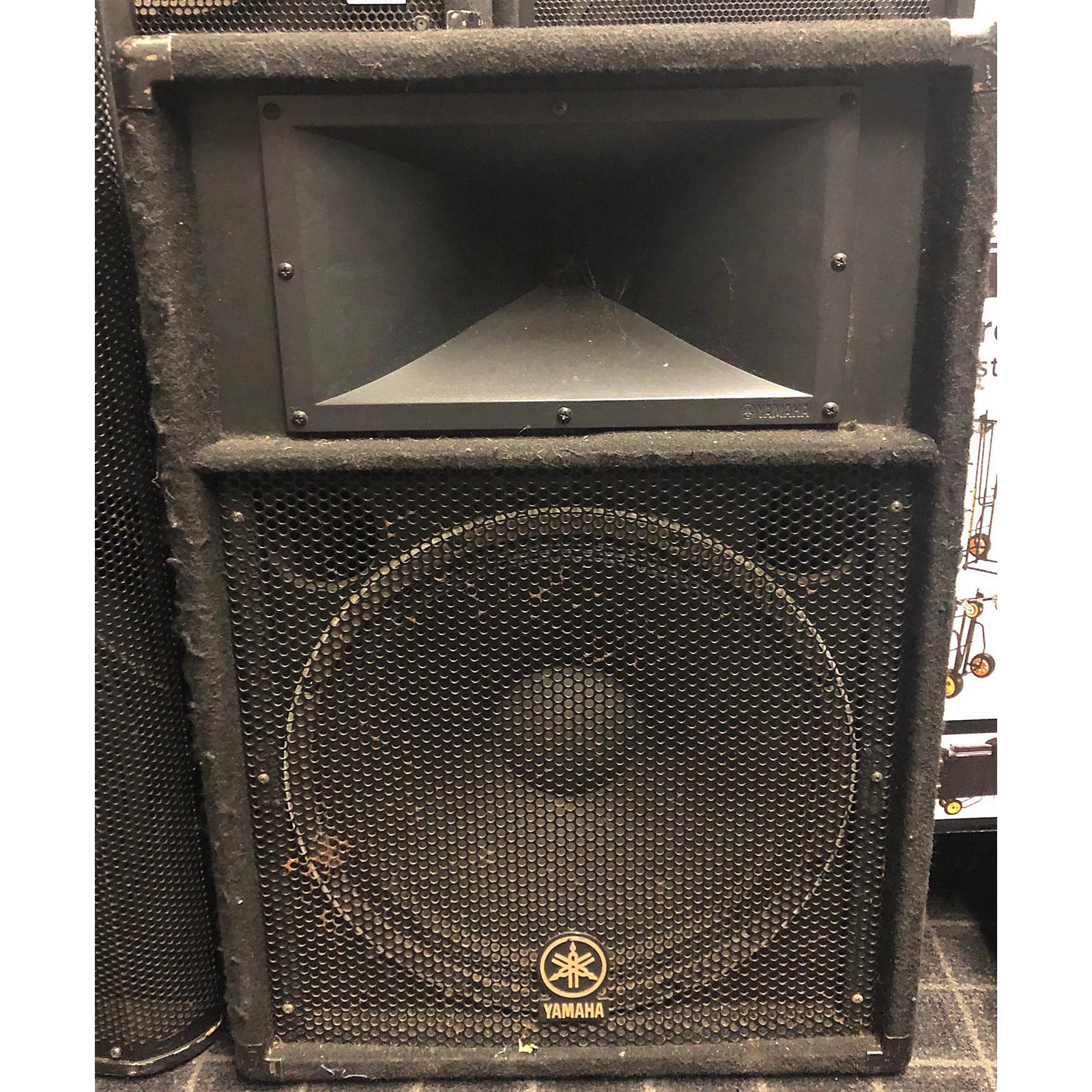 Used Yamaha S115V Unpowered Speaker Musician's Friend