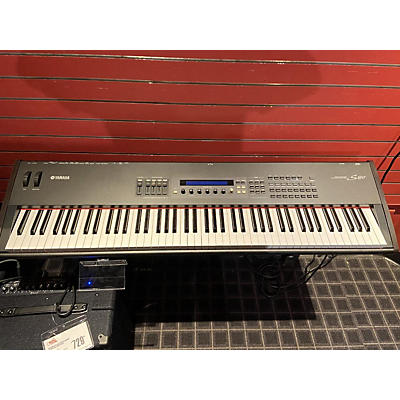 Yamaha S80 Keyboard Workstation