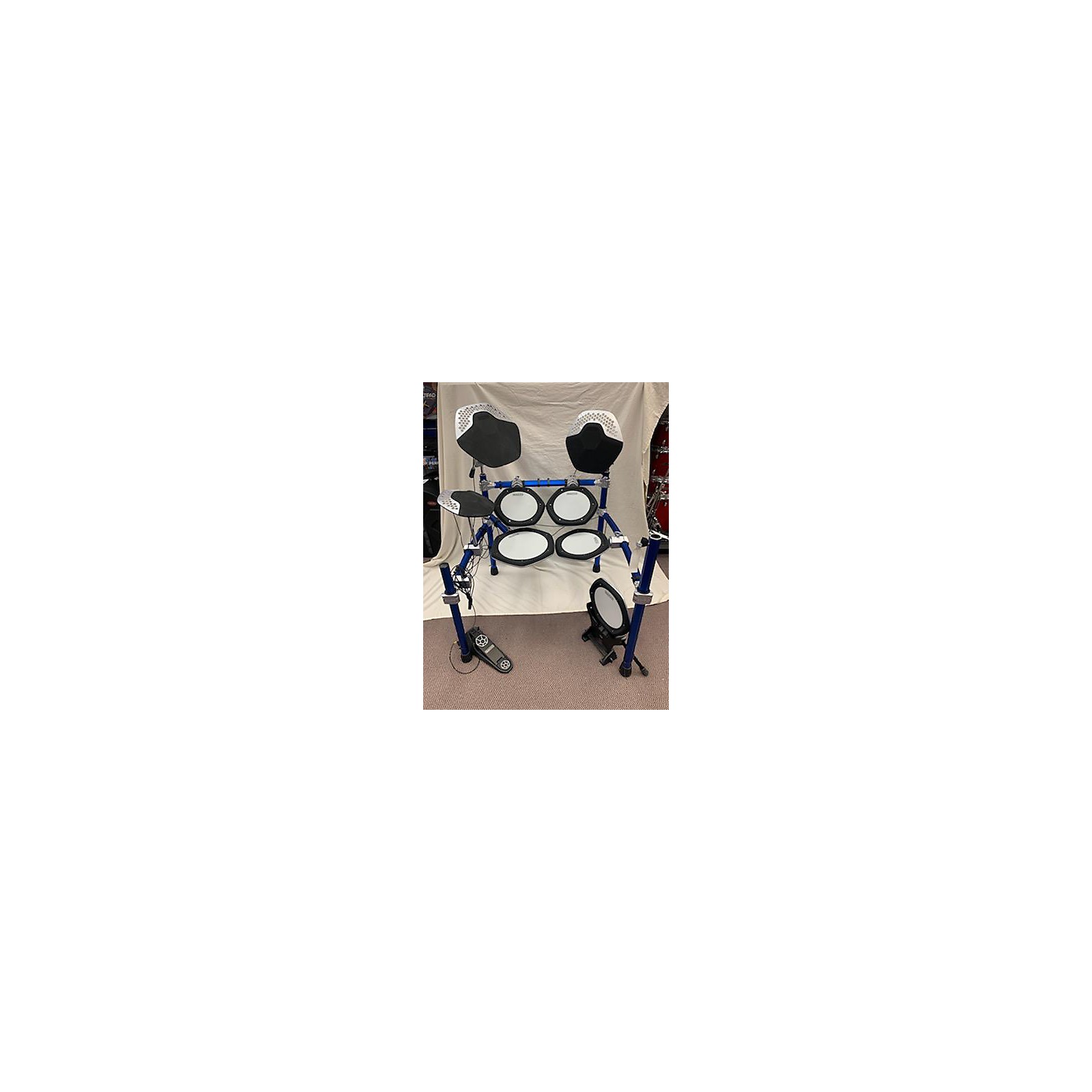 Simmons SD2000 Electric Drum Set Musician