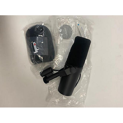 Shure SM7B Dynamic Microphone