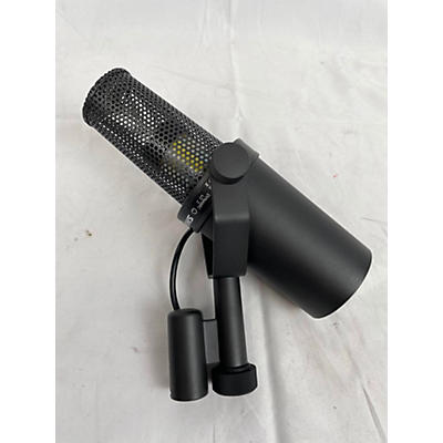 Shure SM7B Dynamic Microphone