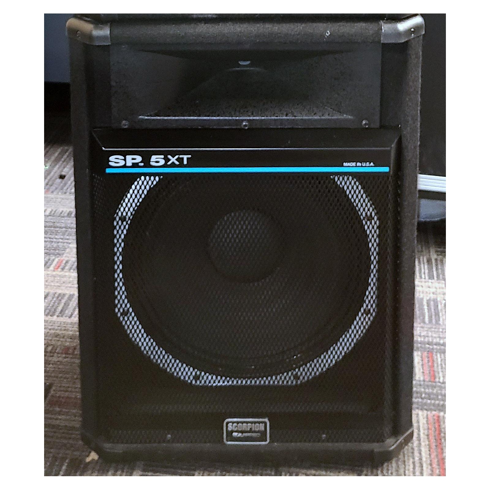 Used Peavey SP 5XT 15 IN Unpowered Speaker Musician's Friend
