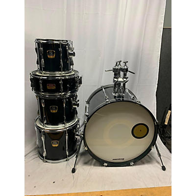 Yamaha Stage Custom Advantage Fusion Drum Kit