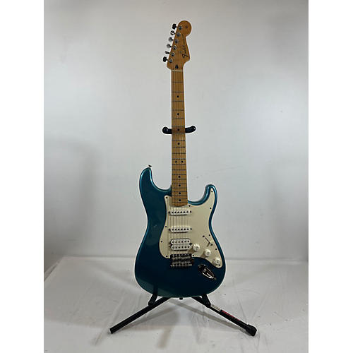 Fender Standard Stratocaster HSS Solid Body Electric Guitar Lake Placid Blue