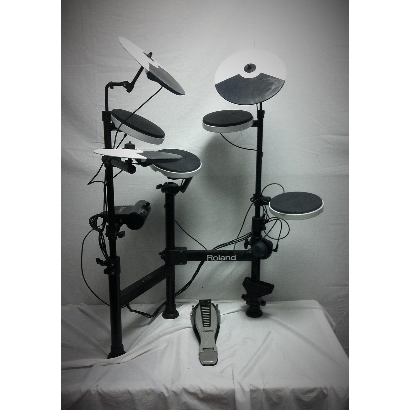 Used Roland TD4 Electric Drum Set Musician's Friend