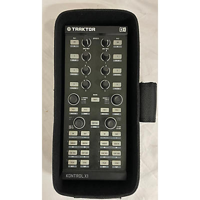 Native Instruments TRAKTOR KONTROL X1 DJ Controller