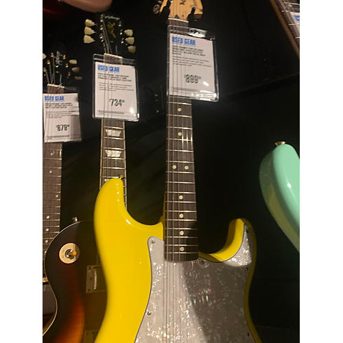 Fender Tom Delonge Signature Stratocaster Solid Body Electric Guitar Graffiti Yellow