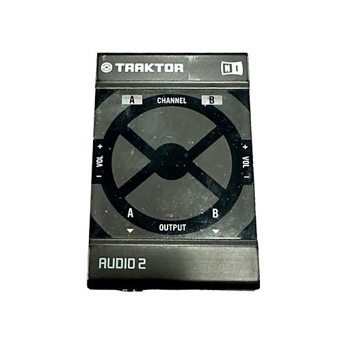Native Instruments Traktor Audio 2 Mk2 DJ Controller