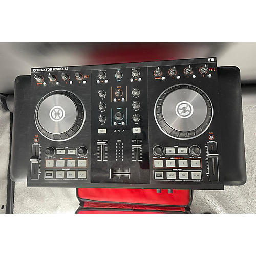 Traktor Kontrol S2 MKII DJ Controller