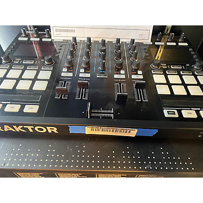 Native Instruments Traktor Kontrol S5 DJ Controller