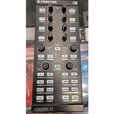 Native Instruments Traktor Kontrol X1 DJ Controller