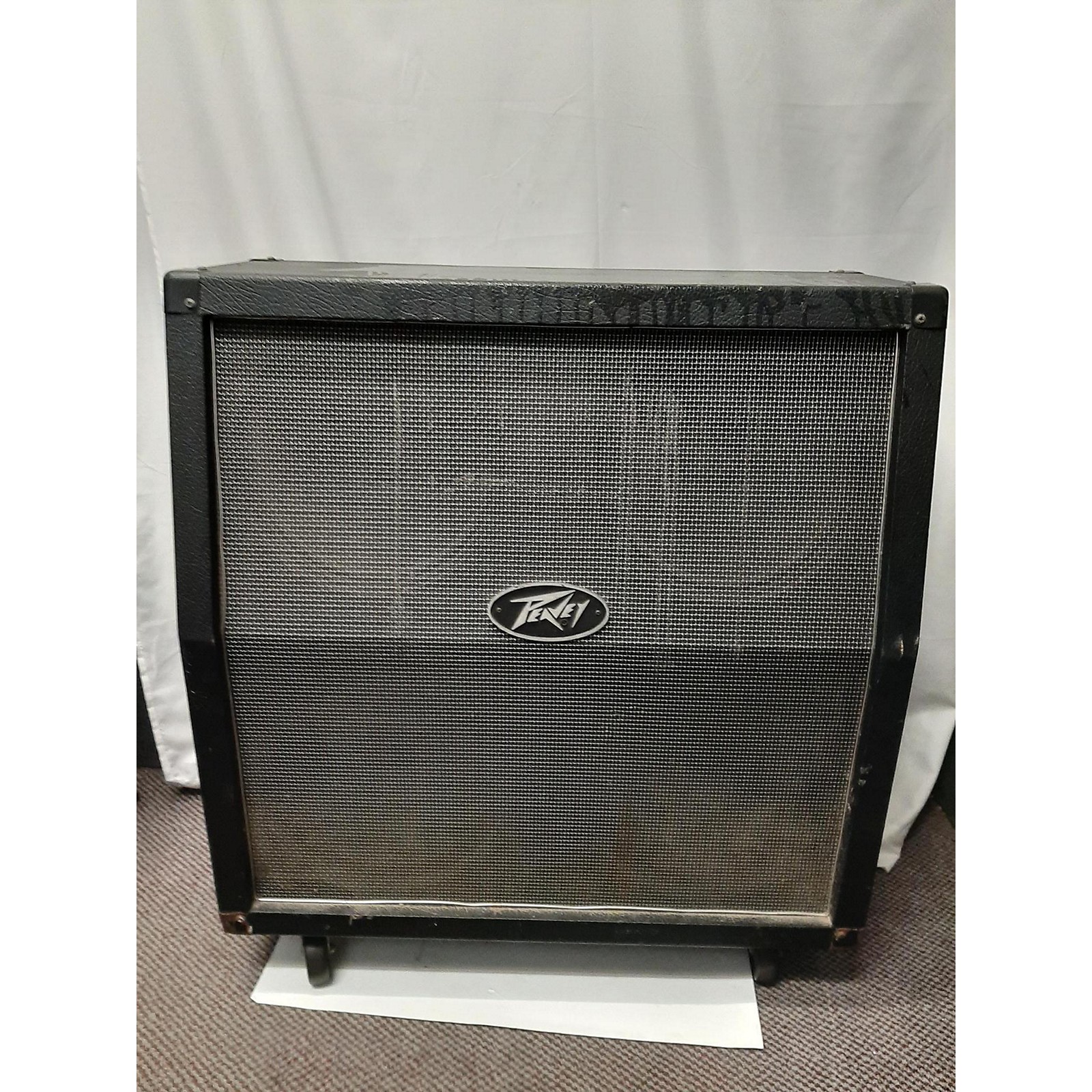 Used Peavey Triple XXX 4x12 Straight Guitar Cabinet | Musician's Friend