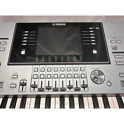 Yamaha Tyros 5 76 Key Arranger Keyboard