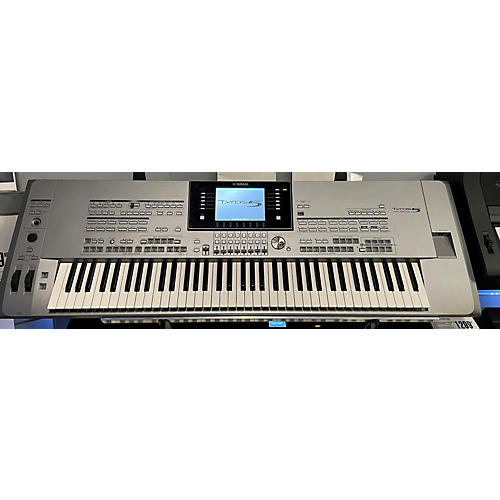 Yamaha Tyros 5 76 Key Arranger Keyboard