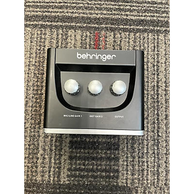 Behringer U-Phoria UM2 Audio Interface