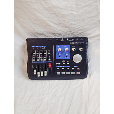 TASCAM US-224 Powered Mixer