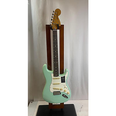 011325 Used 011325 VINTERA II STRAT SEA FOAM GREEN Solid Body Electric Guitar