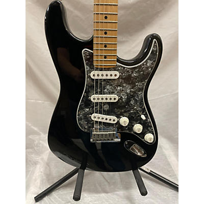 Fender Used 1993 Fender American Standard Stratocaster Black Solid Body Electric Guitar