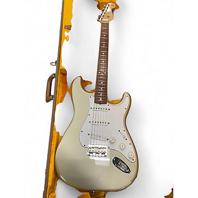 Used 1994 Fender Robert Cray custom shop stratocaster Silver Solid Body Electric Guitar