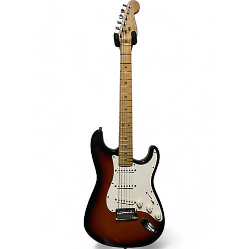 Used 1995 Fender American Standard Stratocaster 2 Color Sunburst Solid Body Electric Guitar 2 Color Sunburst