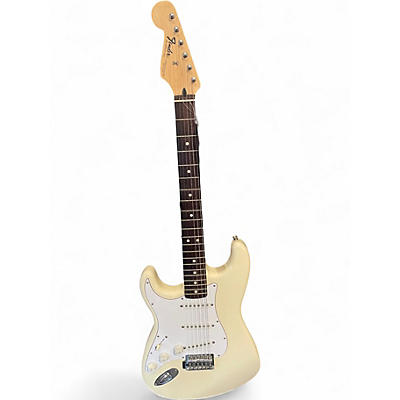 Used 1996 Fender STANDARD STRAT WHITE Solid Body Electric Guitar