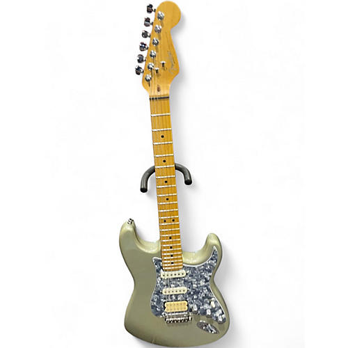Used 1997 Fender American Standard Stratocaster Silver Solid Body Electric Guitar Silver