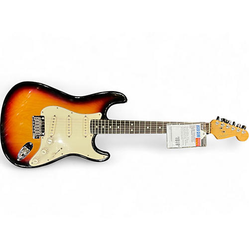 Fender Used 2000 Fender American Standard Stratocaster 2 Color Sunburst Solid Body Electric Guitar 2 Color Sunburst