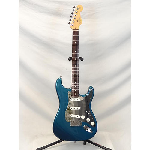 Fender Used 2000 Fender American Standard Stratocaster Teal Solid Body Electric Guitar Teal