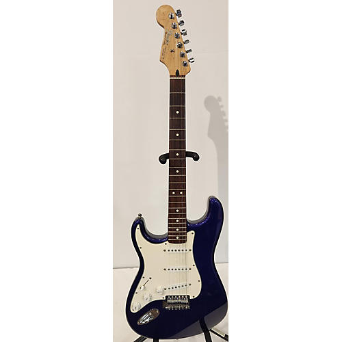 Fender Used 2000s Fender Standard Stratocaster Left Handed Blue Electric Guitar Blue