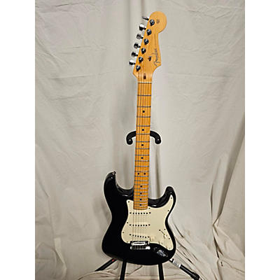 Fender Used 2001 Fender American Stratocaster Black Solid Body Electric Guitar