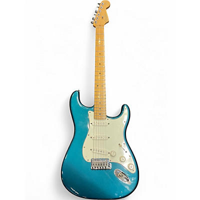 Used 2001 Fender USA Stratocaster Emerald Green Solid Body Electric Guitar