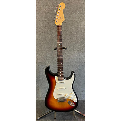 Fender Used 2002 Fender American Standard Stratocaster 3 Tone Sunburst Solid Body Electric Guitar