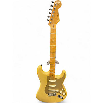 Used 2002 Fender Custom Shop Classic Player Stratocaster Honey Blonde Solid Body Electric Guitar