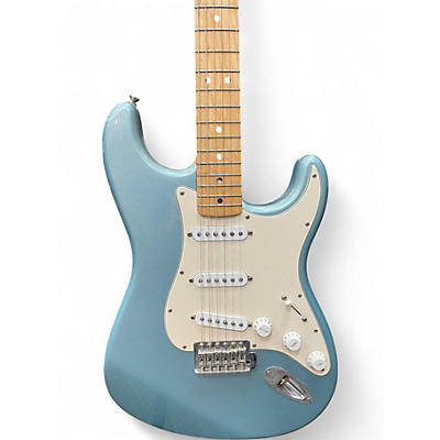 Used 2002 Fender Mexican Standard Stratocaster Lake Placid Blue Solid Body Electric Guitar