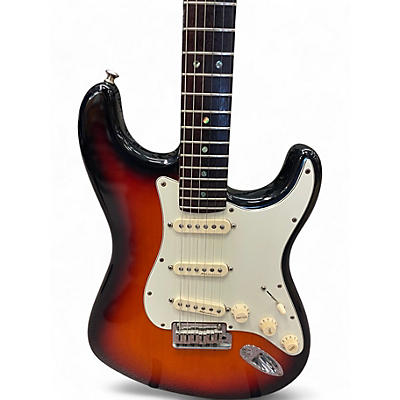 Used 2002 Fender Strat Am deluxe 3 Tone Sunburst Solid Body Electric Guitar
