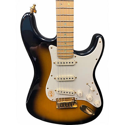 Used 2004 Fender 50TH ANNIVERSARY DELUXE STRAOCASTER Sunburst Solid Body Electric Guitar