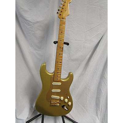 Fender Used 2004 Fender 50th Anniversary American Stratocaster Gold Solid Body Electric Guitar