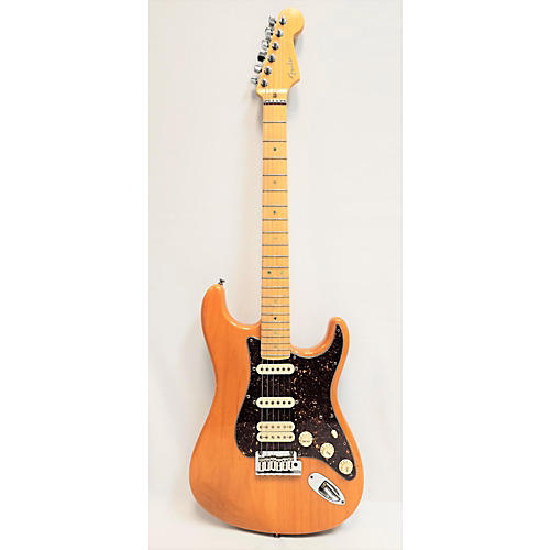 Fender Used 2004 Fender American Deluxe Stratocaster HSS Amber Solid Body Electric Guitar Amber