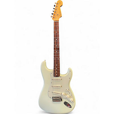 Used 2004 Fender Custom Shop 1960s Stratocaster Closet Classic Vintage White Solid Body Electric Guitar