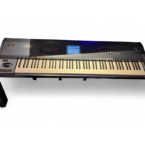 KORG Used 2004 KORG Triton Extreme 88 Key Keyboard Workstation