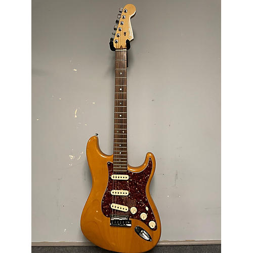 Used 2005 Fender American Deluxe Stratocaster Natural Solid Body Electric Guitar Natural